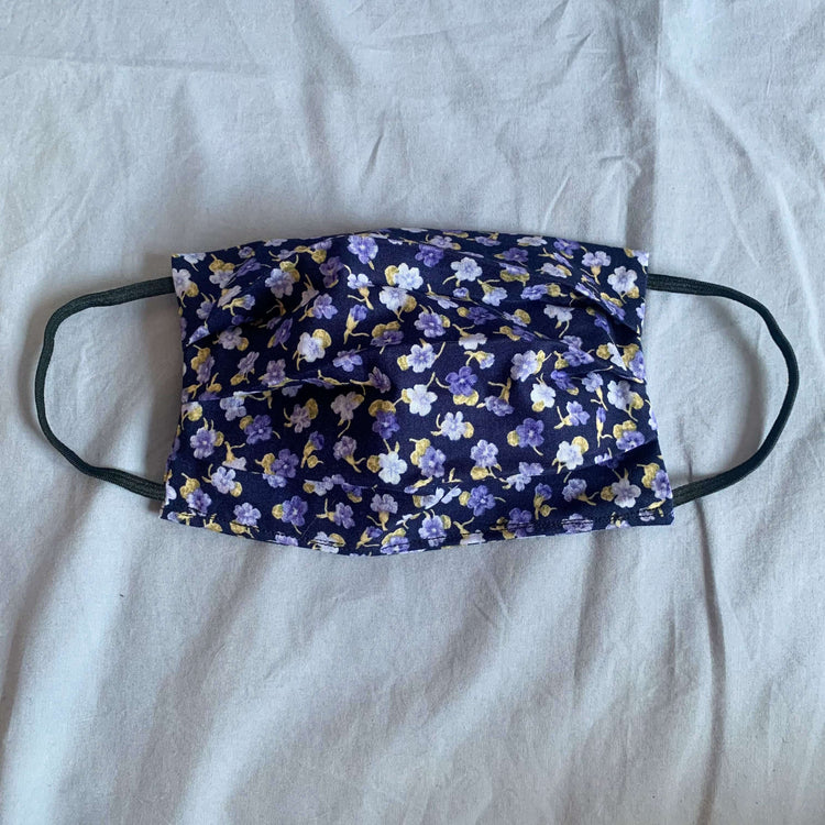 Dark purple floral pleated facemask